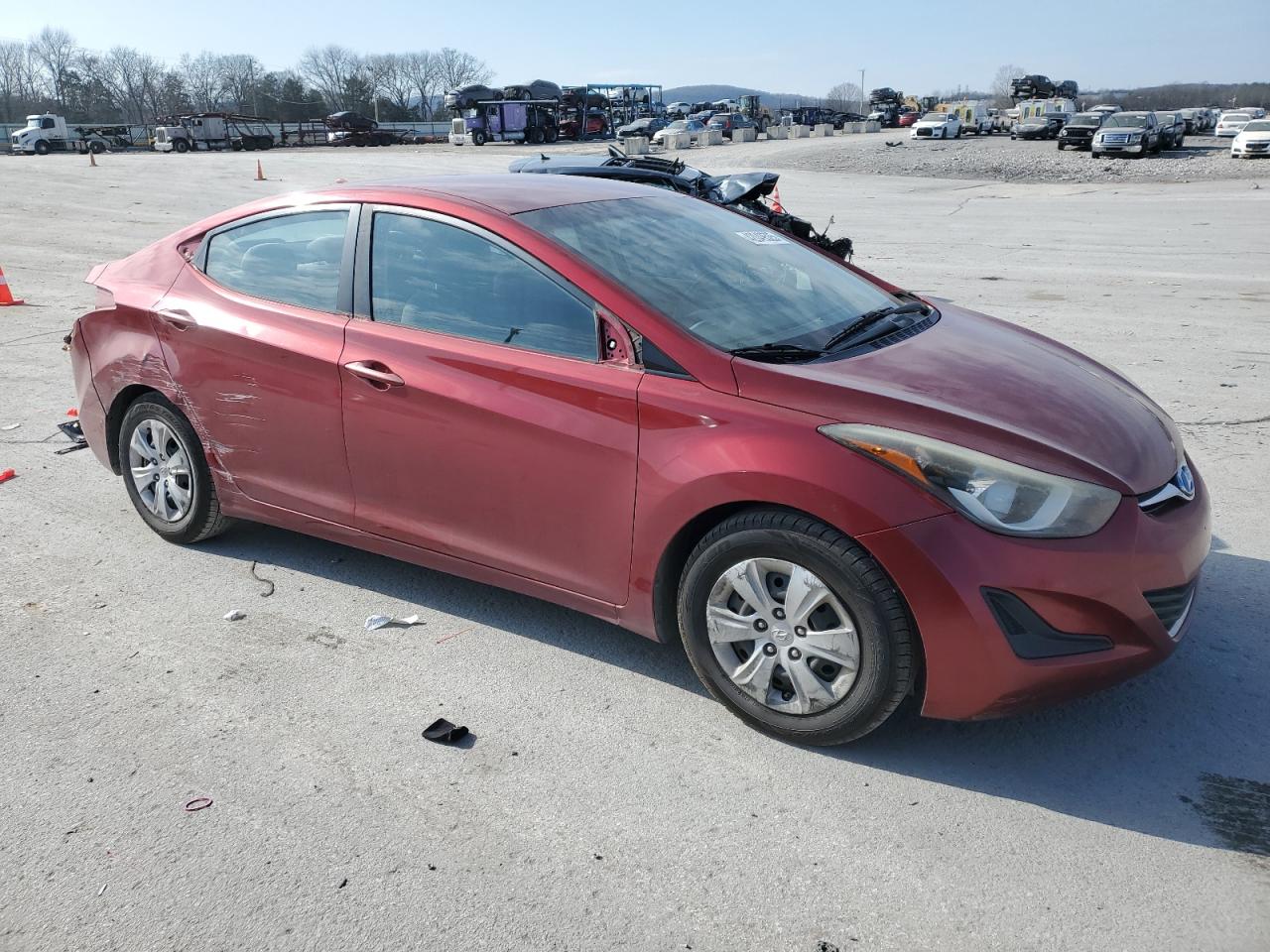 2016 Hyundai Elantra - Image 4