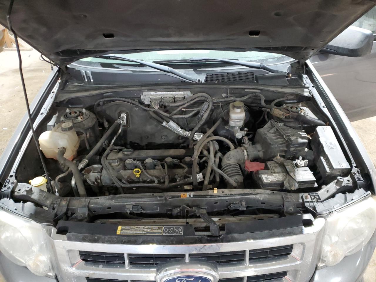 2011 Ford Escape - Image 12