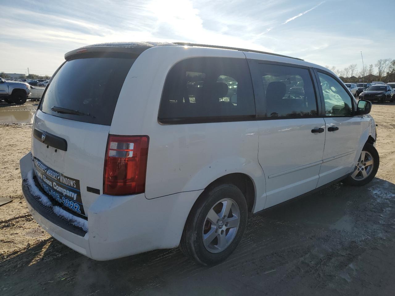 2008 Dodge Caravan - Image 3
