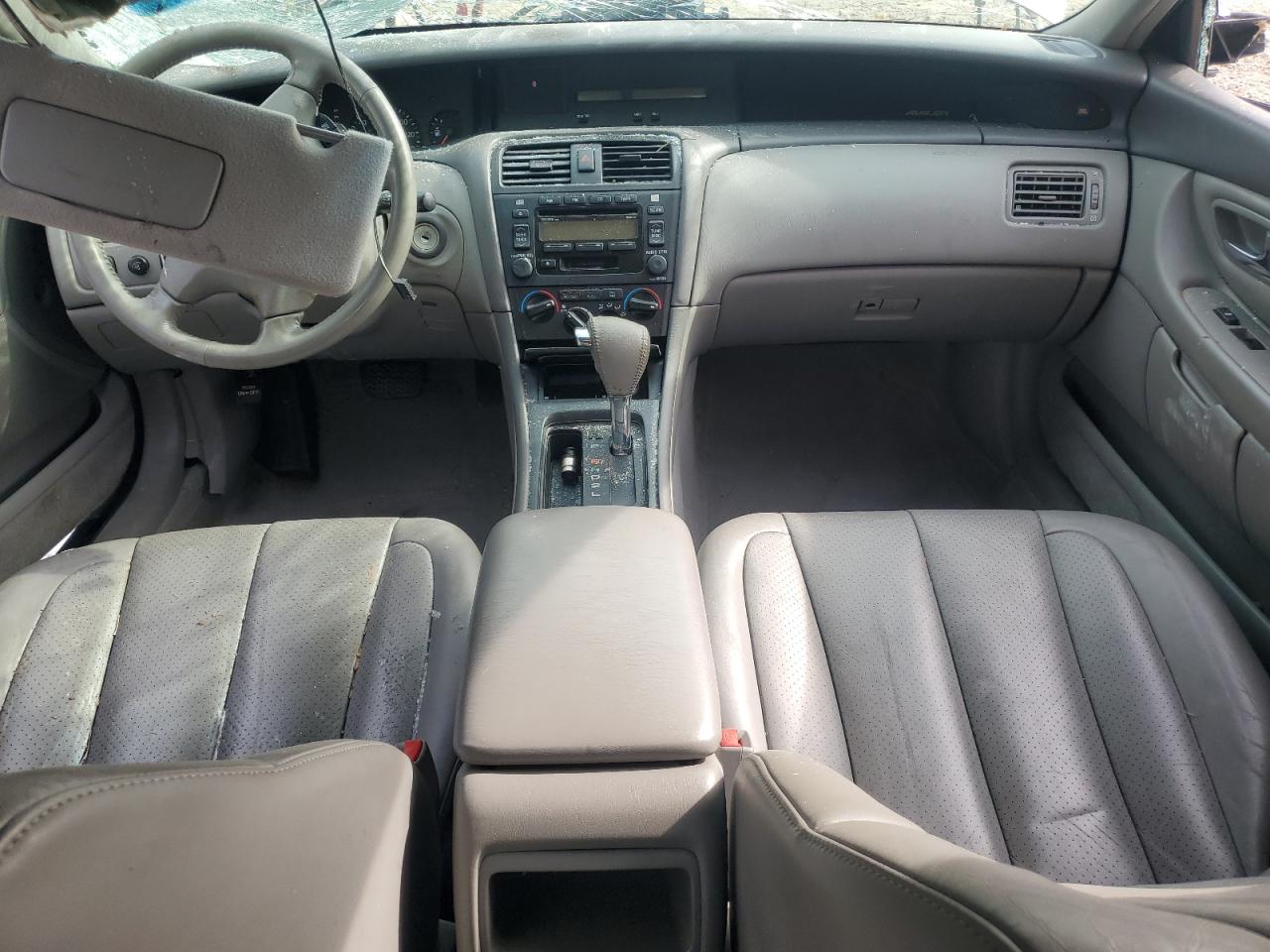 2004 Toyota Avalon - Image 8