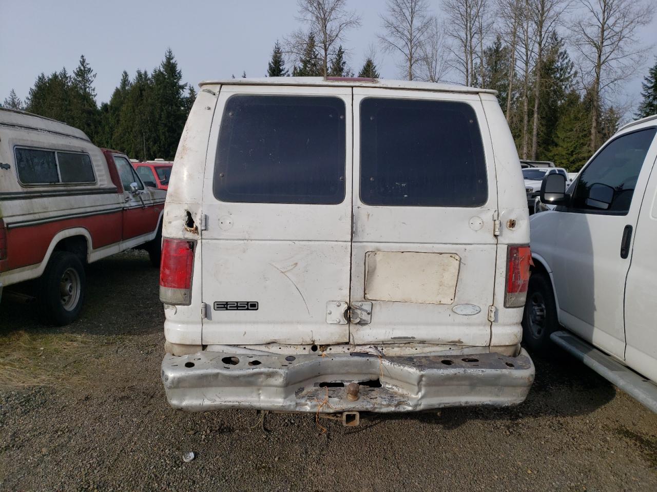 2003 Ford Econoline - Image 6