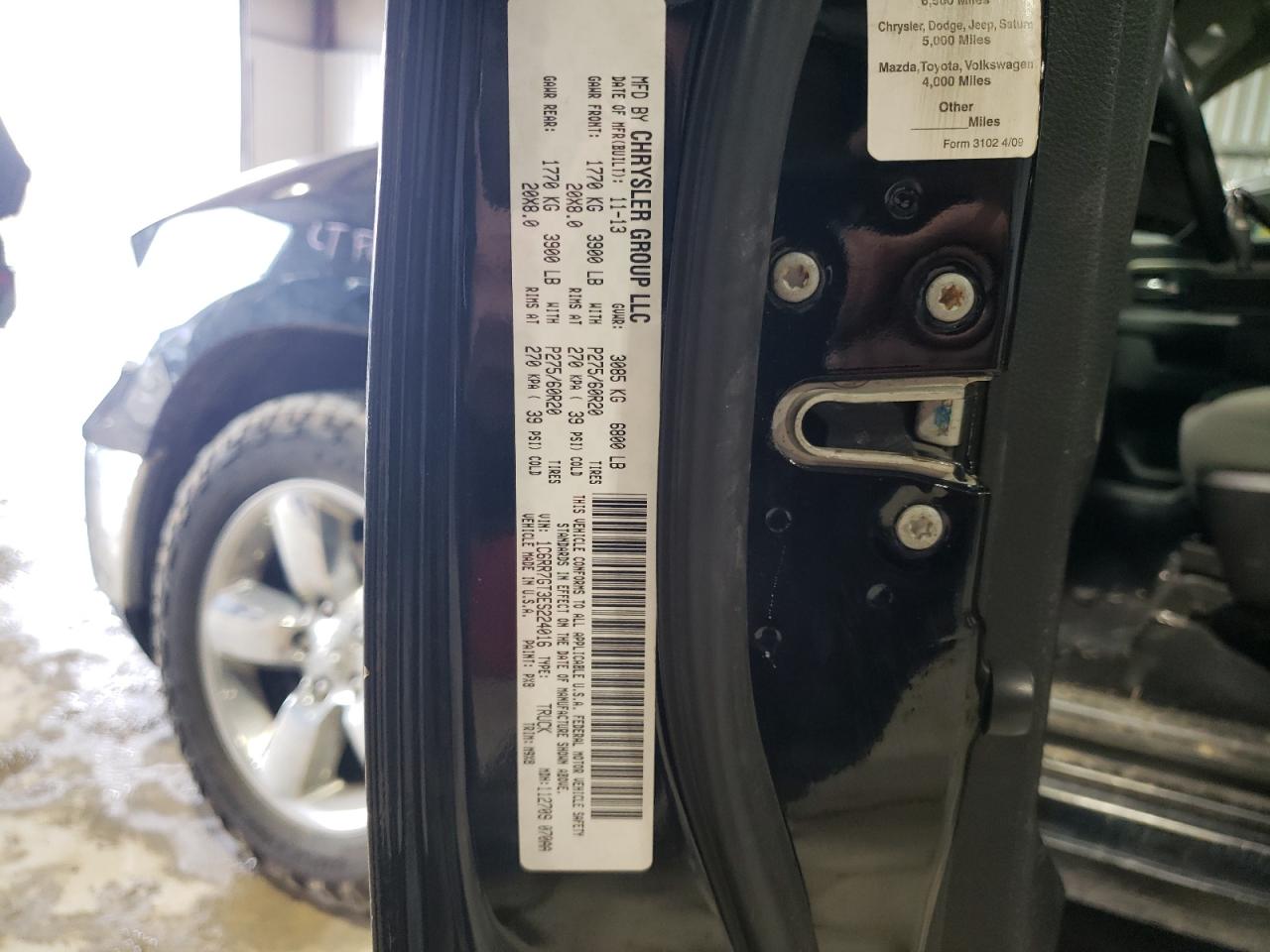 2014 RAM 1500 - Image 13