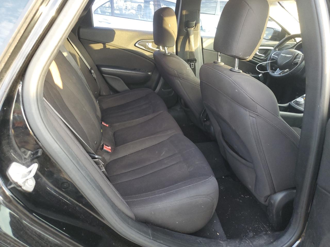 2015 Chrysler 200 Limited VIN: 1C3CCCAB3FN666176 Lot: 87746155