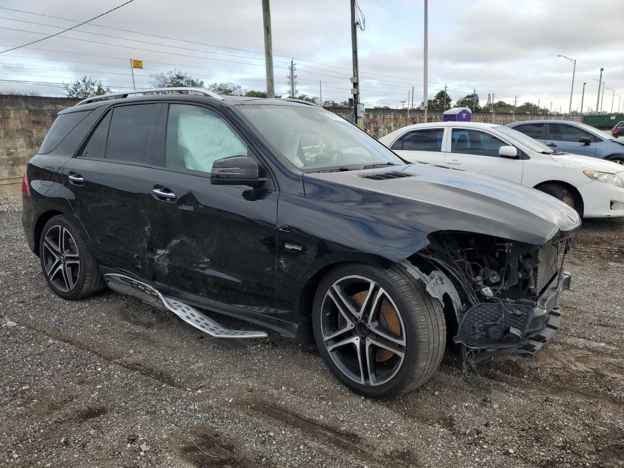2018 Mercedes-Benz GLE - Image 4