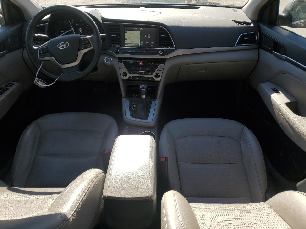 2017 Hyundai Elantra - Image 8