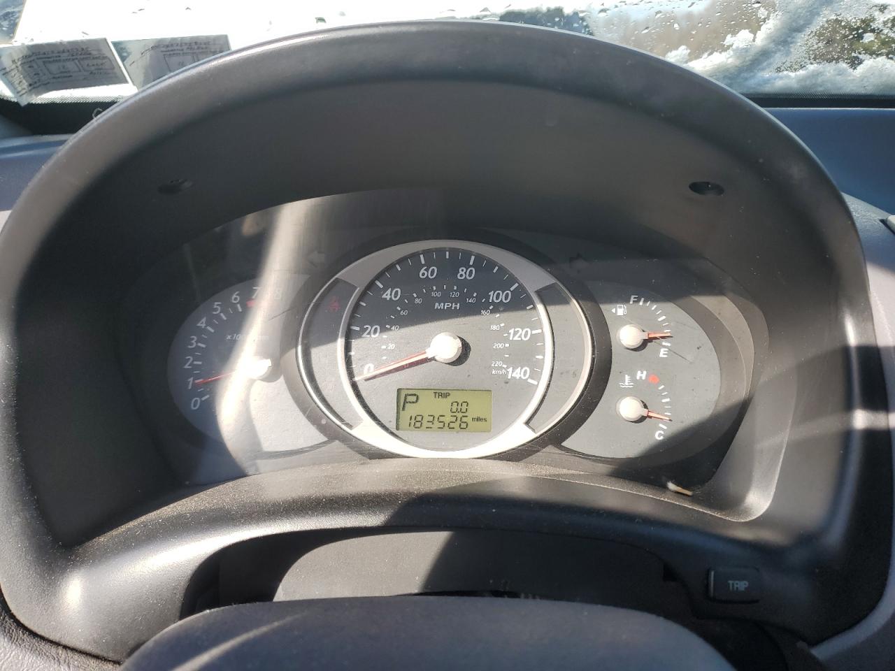 2005 Hyundai Tucson - Image 9