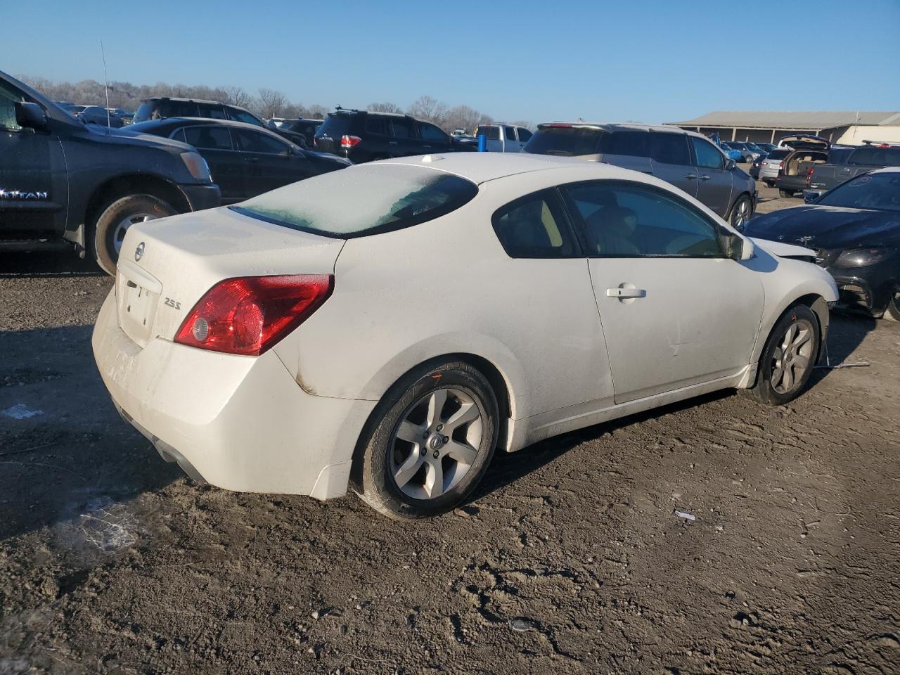 2009 Nissan Altima - Image 3