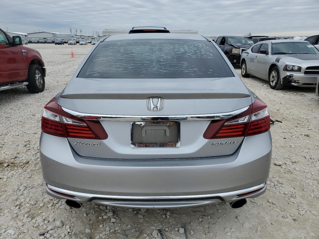 VIN 1HGCR2F50GA097367 2016 HONDA ACCORD no.6