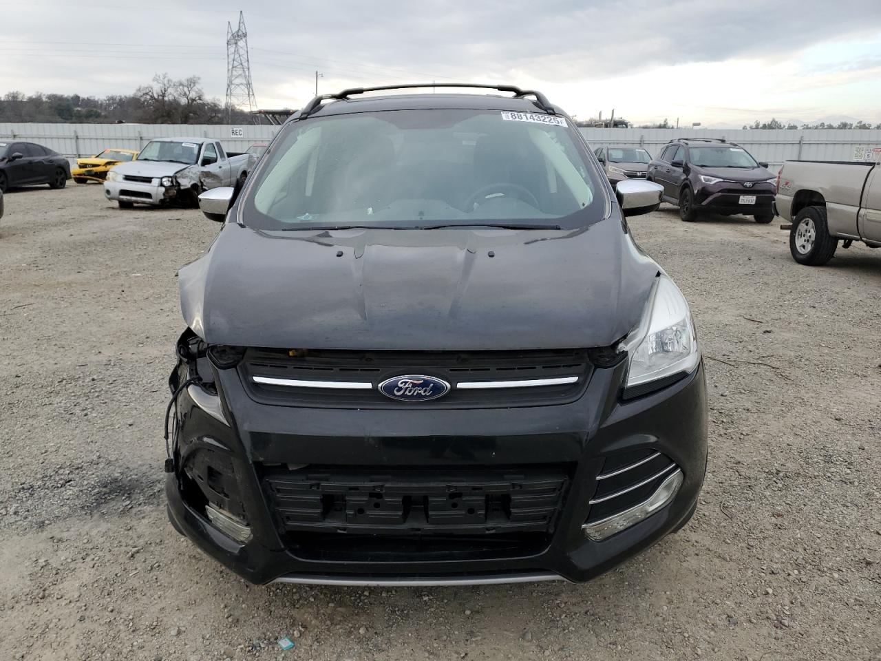 VIN 1FMCU0GX4FUB81492 2015 FORD ESCAPE no.5