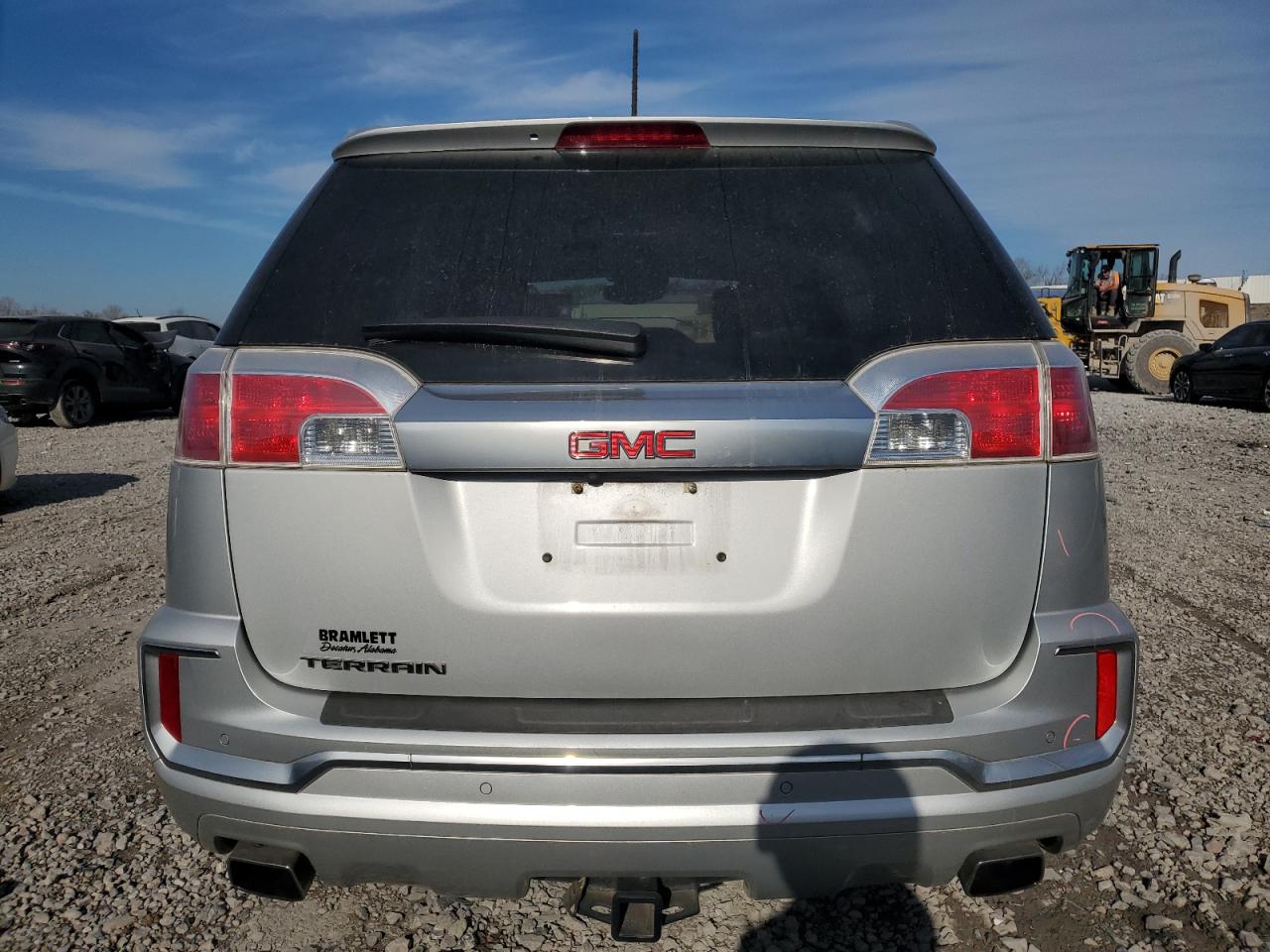 2017 GMC Terrain - Image 6