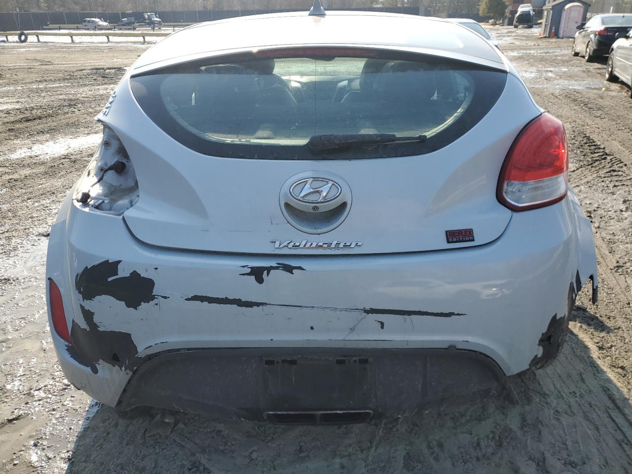 2015 Hyundai Veloster - Image 6