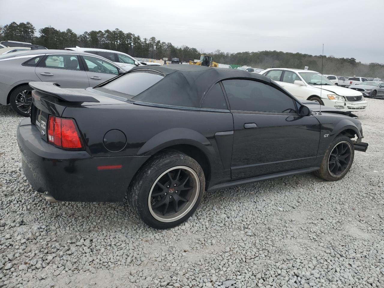 2002 Ford Mustang - Image 3
