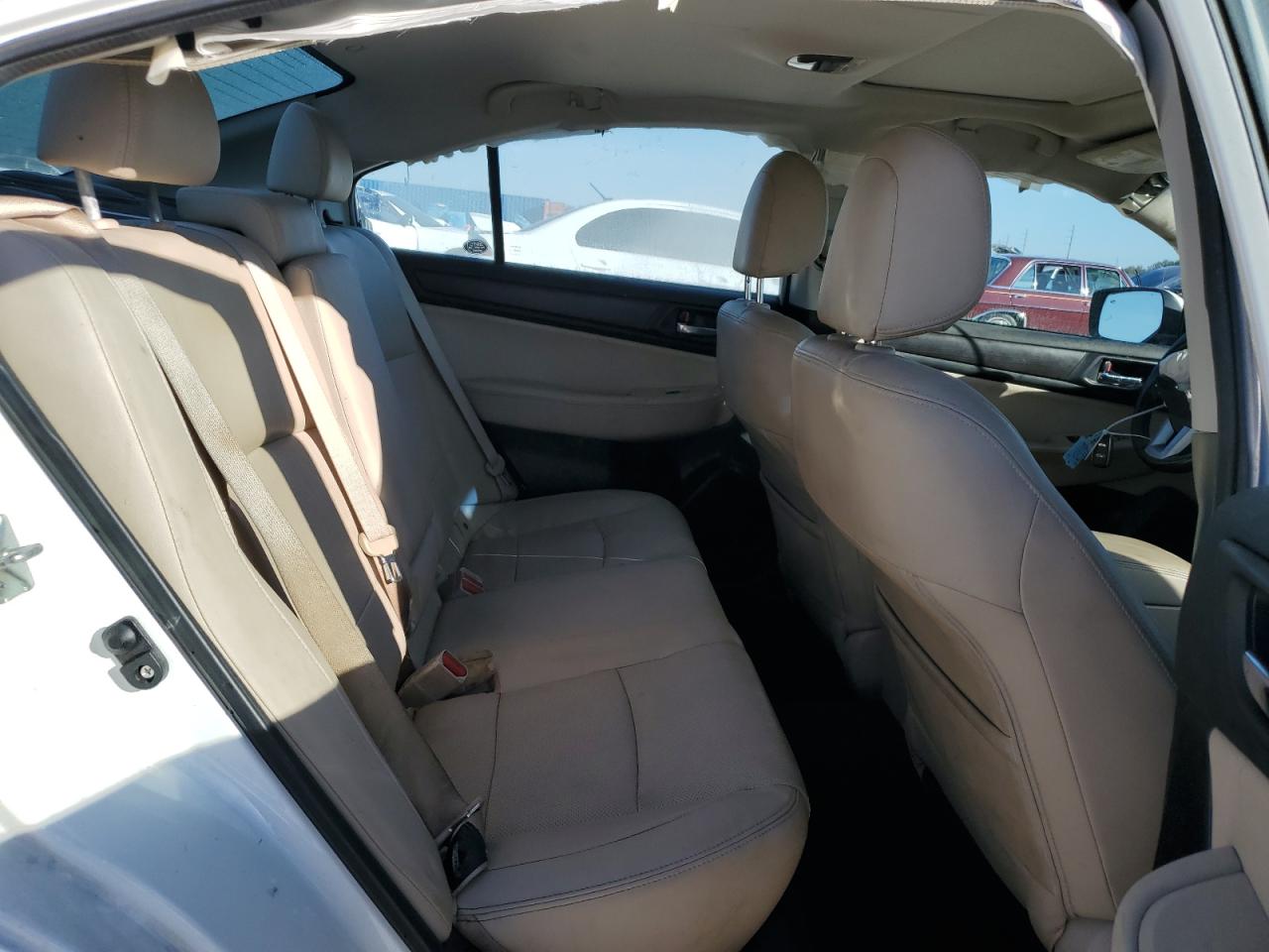 2016 Subaru Legacy - Image 10