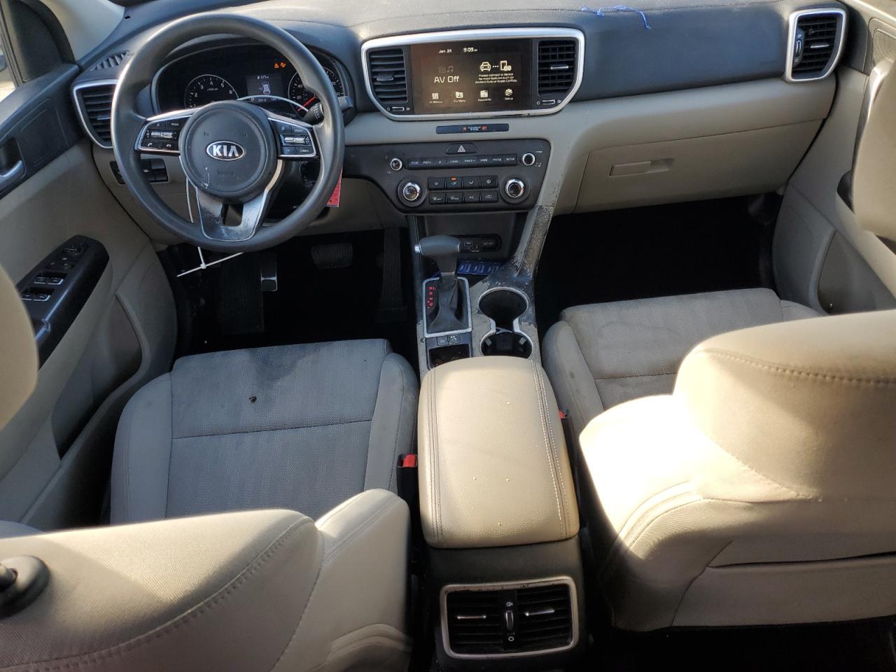 2022 Kia Sportage - Image 8