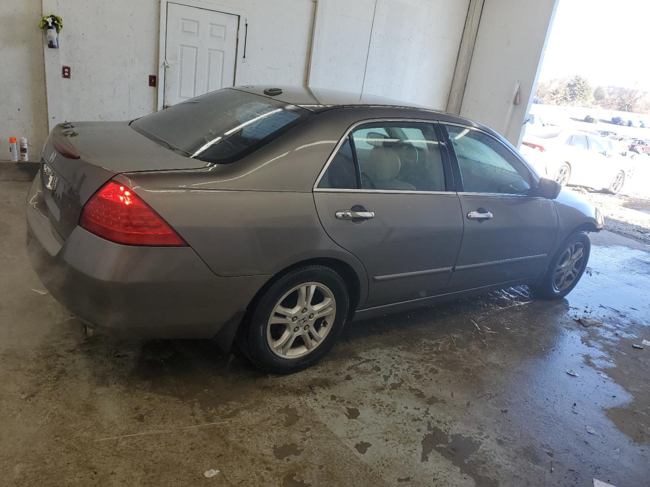 2007 Honda Accord - Image 3