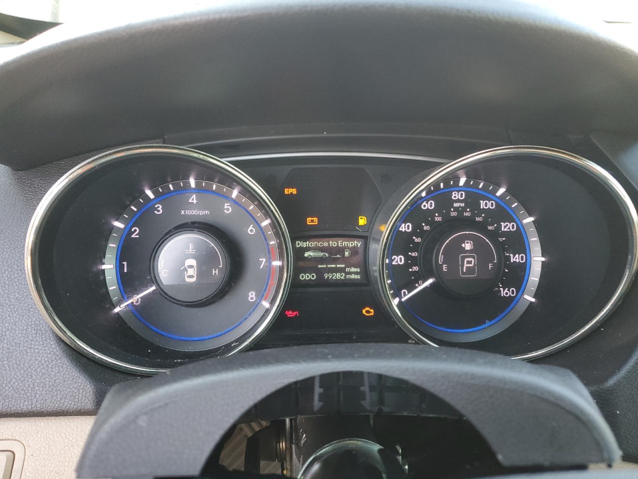 2011 Hyundai Sonata - Image 9