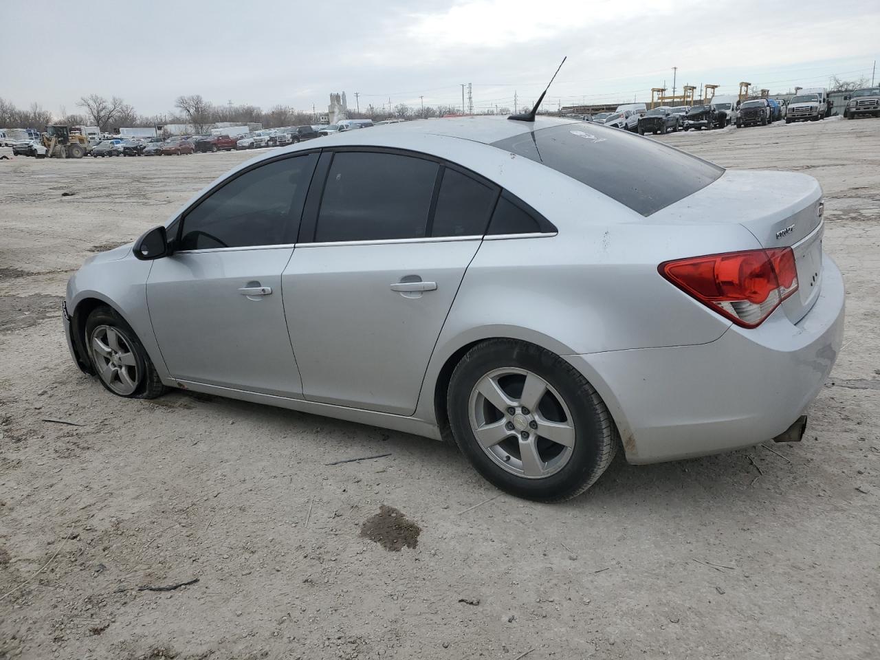 2011 Chevrolet Cruze - Image 2
