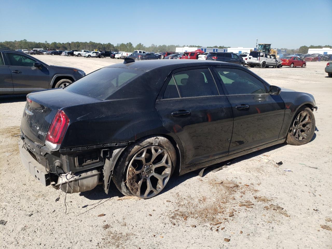 2018 Chrysler 300 - Image 3
