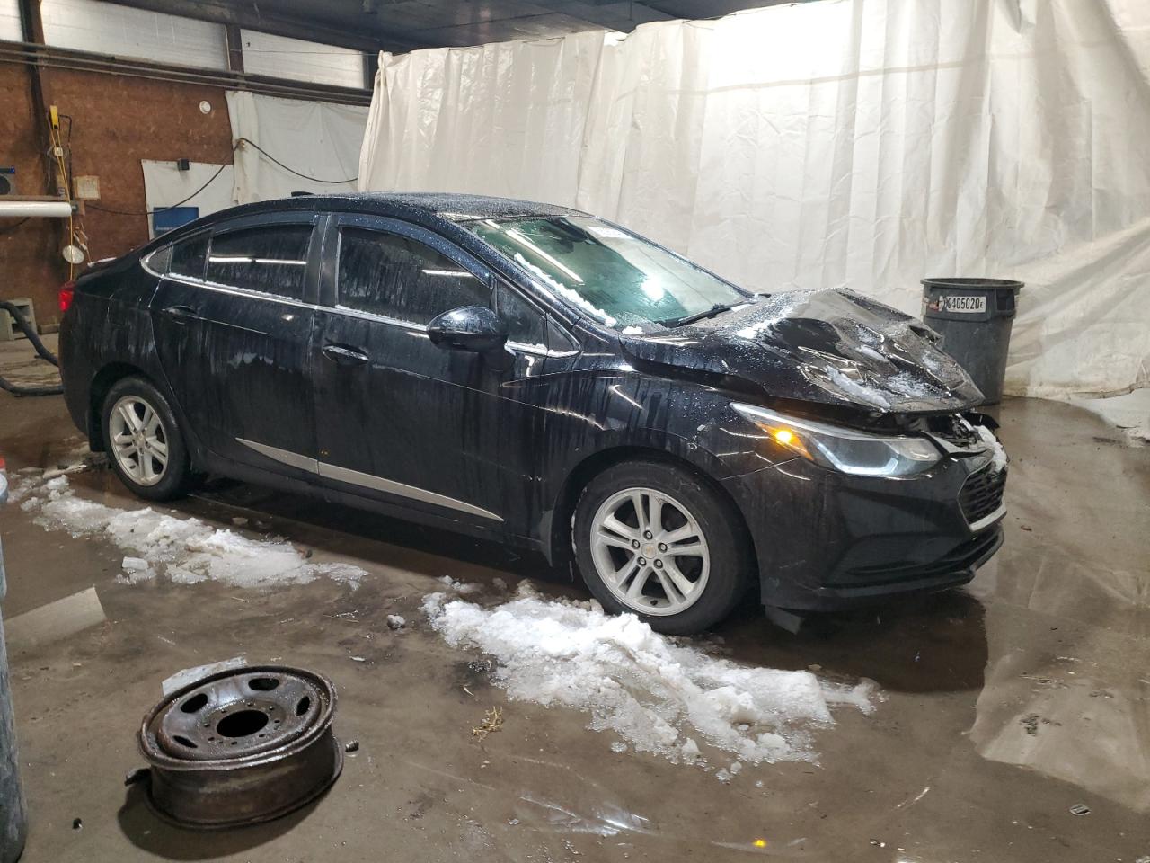 2018 Chevrolet Cruze - Image 4