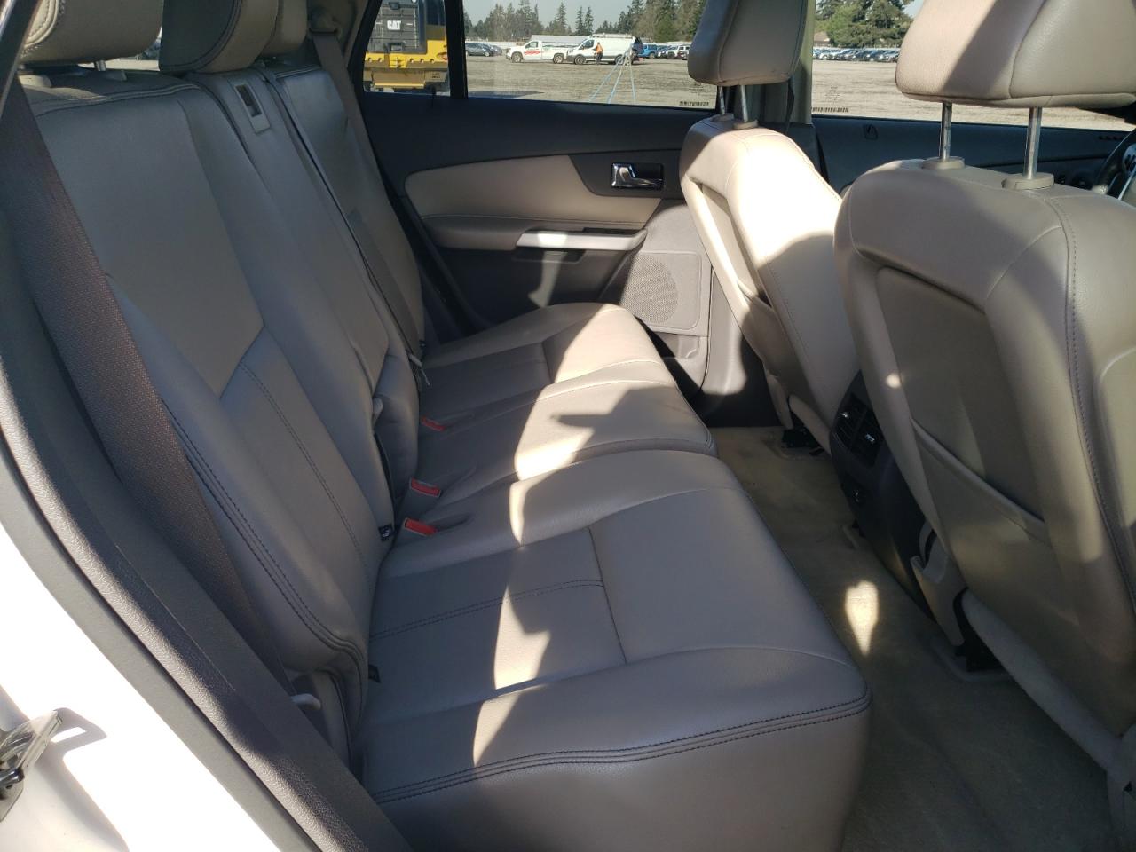 2011 Ford Edge - Image 11