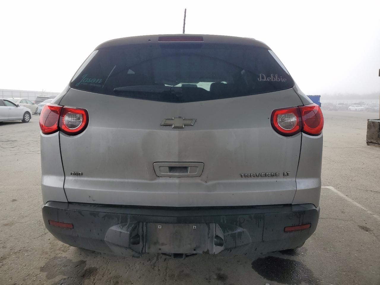 2010 Chevrolet Traverse - Image 6