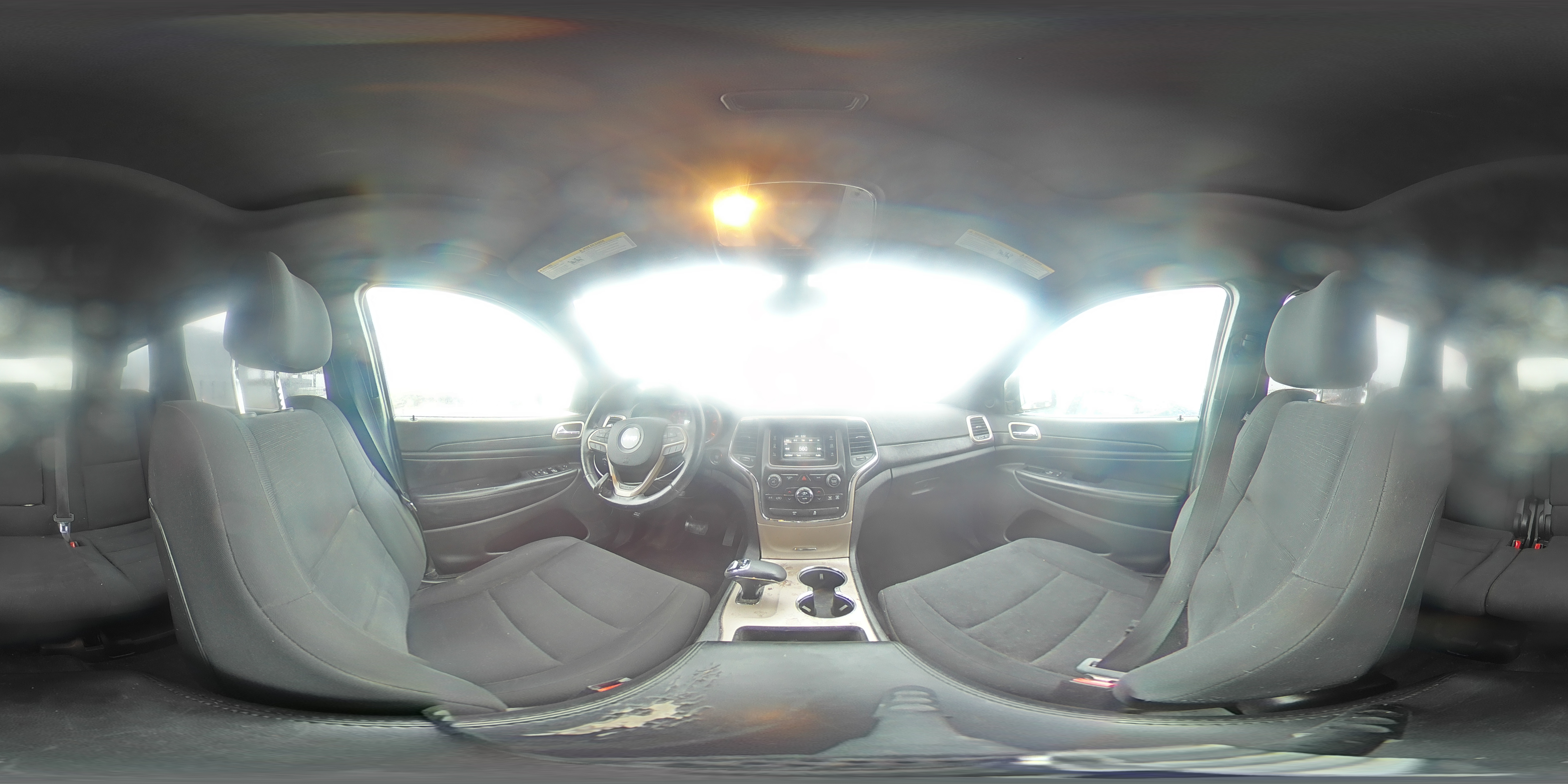 2015 Jeep Grand Cherokee - Image 13