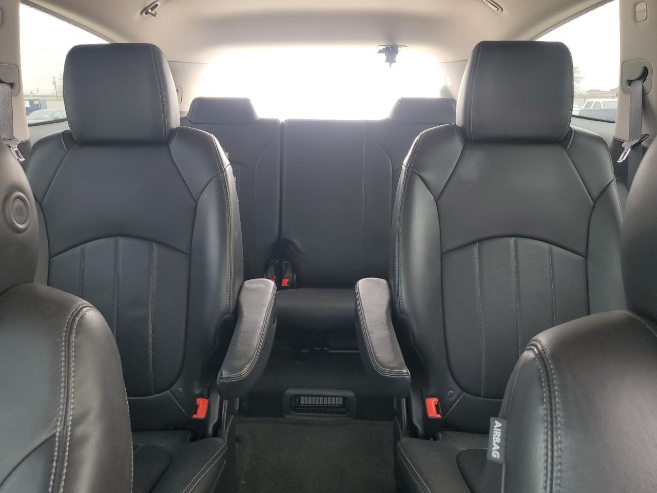 2015 Buick Enclave - Image 10
