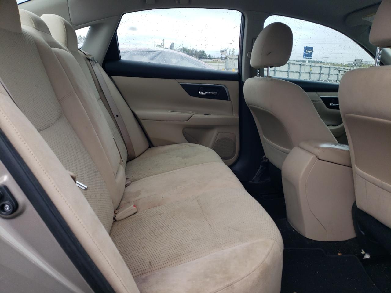 2015 Nissan Altima - Image 10