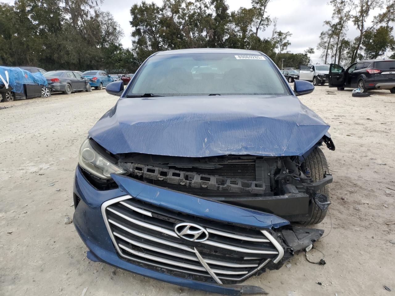 2017 Hyundai Elantra - Image 5