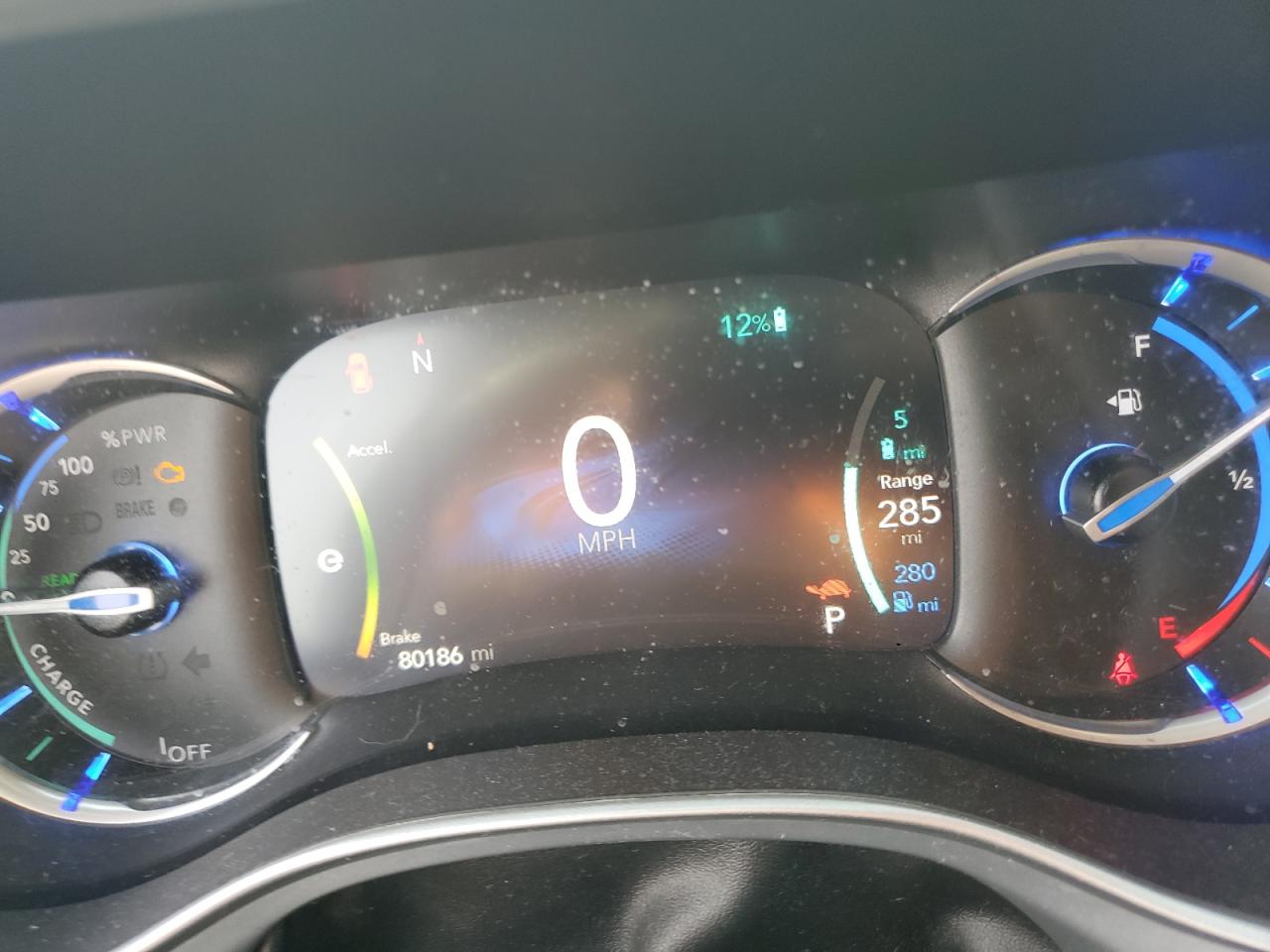 2020 Chrysler Pacifica - Image 9