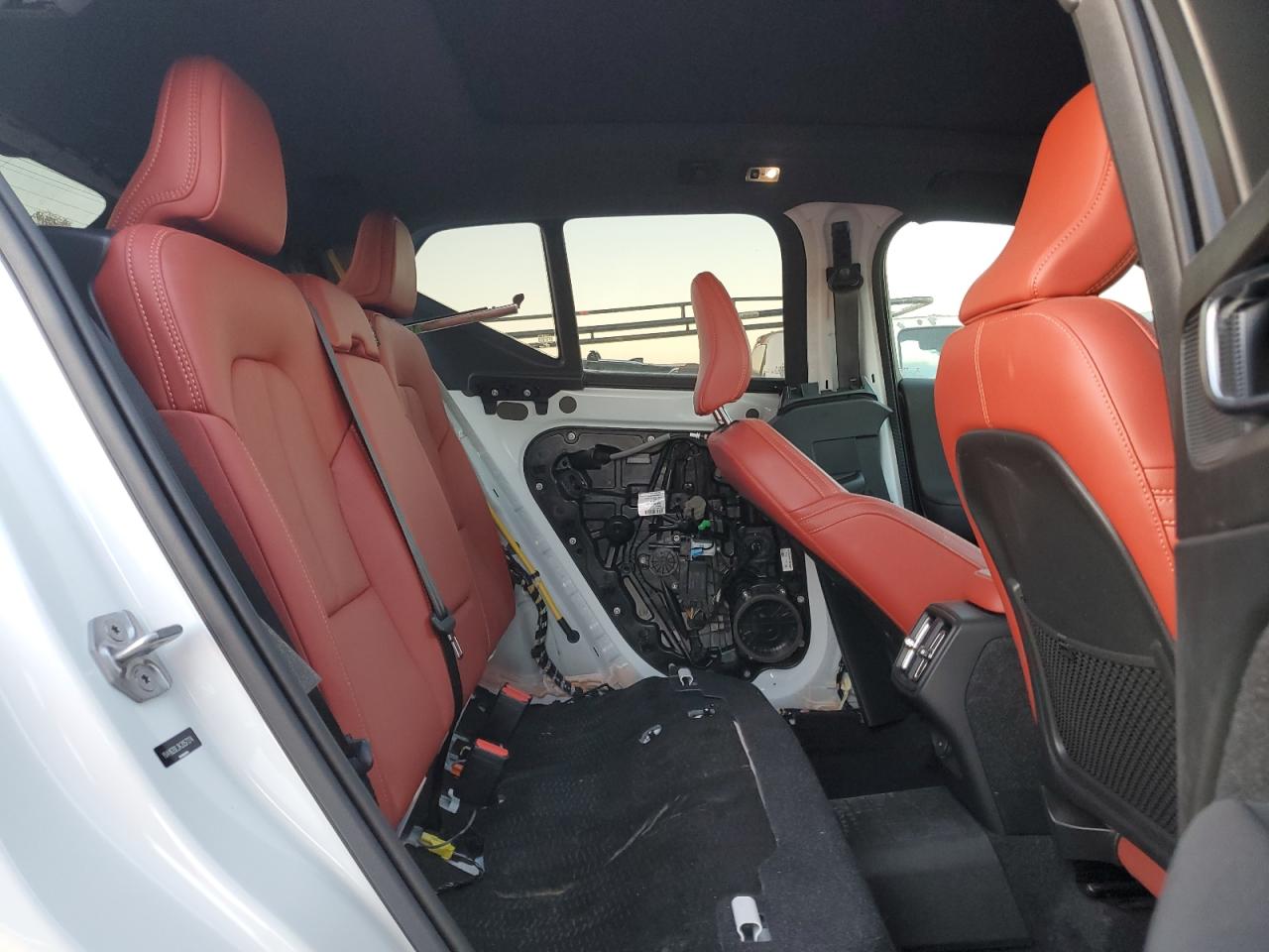 2019 Volvo XC40 - Image 11
