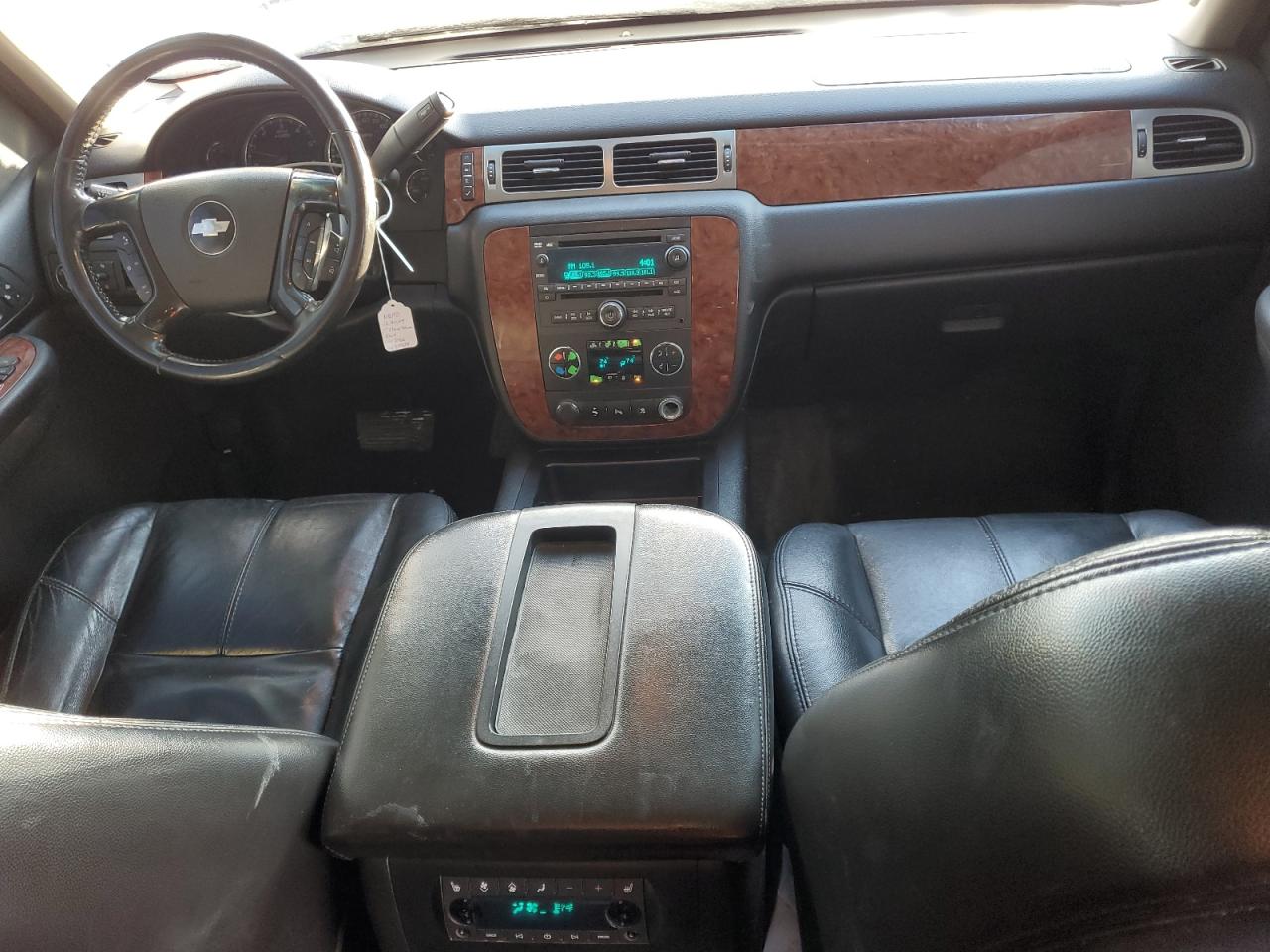 2007 Chevrolet Tahoe - Image 8