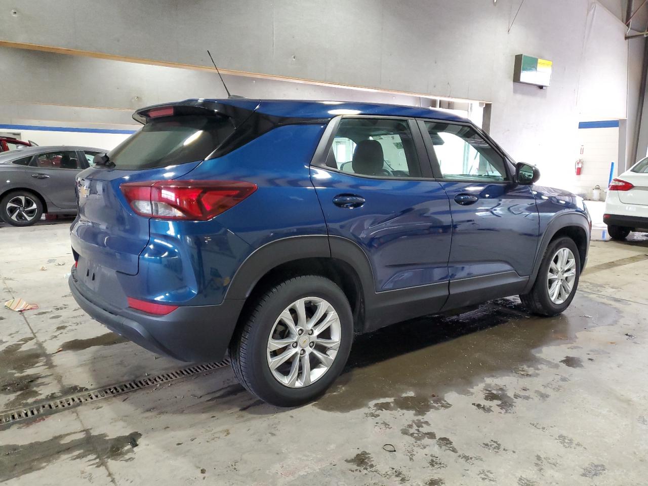 2021 Chevrolet TrailBlazer - Image 3