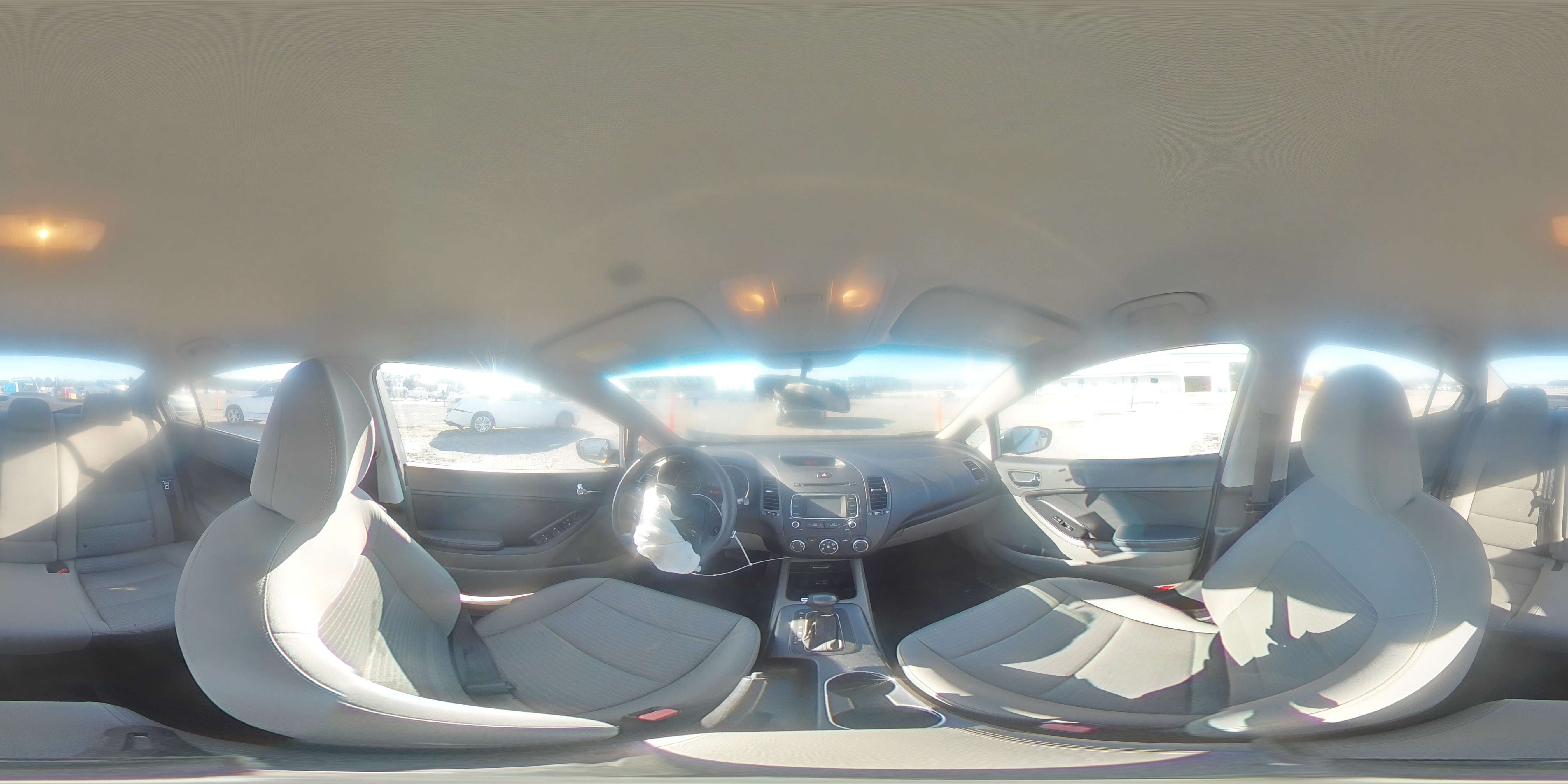2016 Kia Forte - Image 13