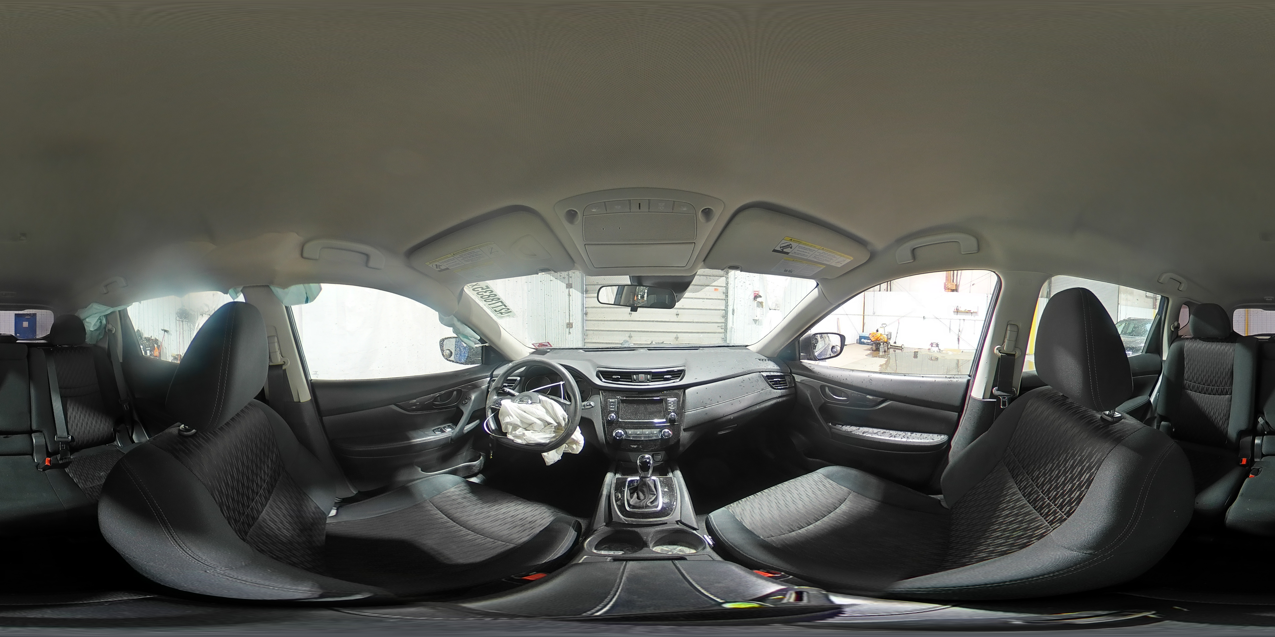 2019 Nissan Rogue - Image 15