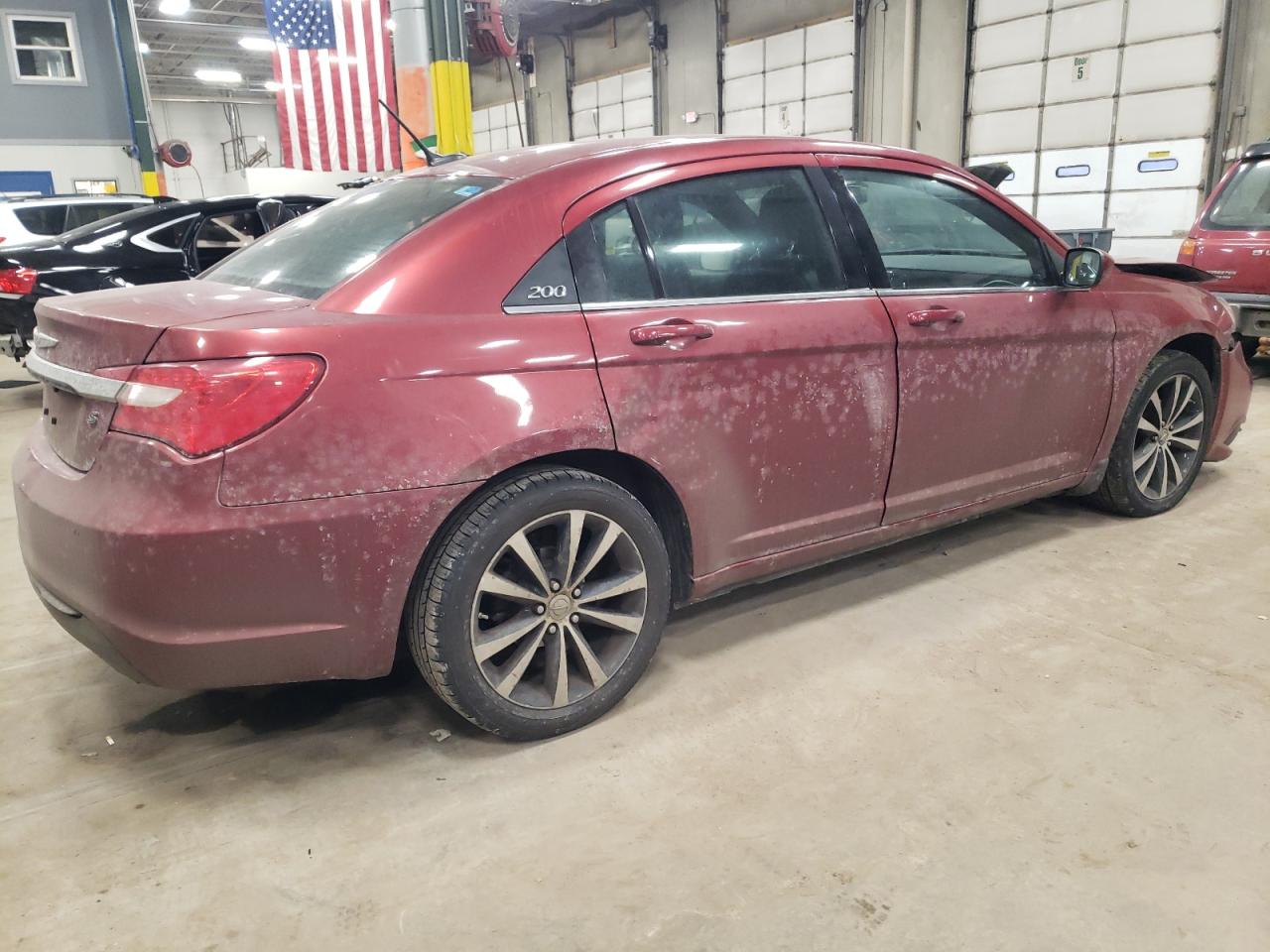 2013 Chrysler 200 - Image 3