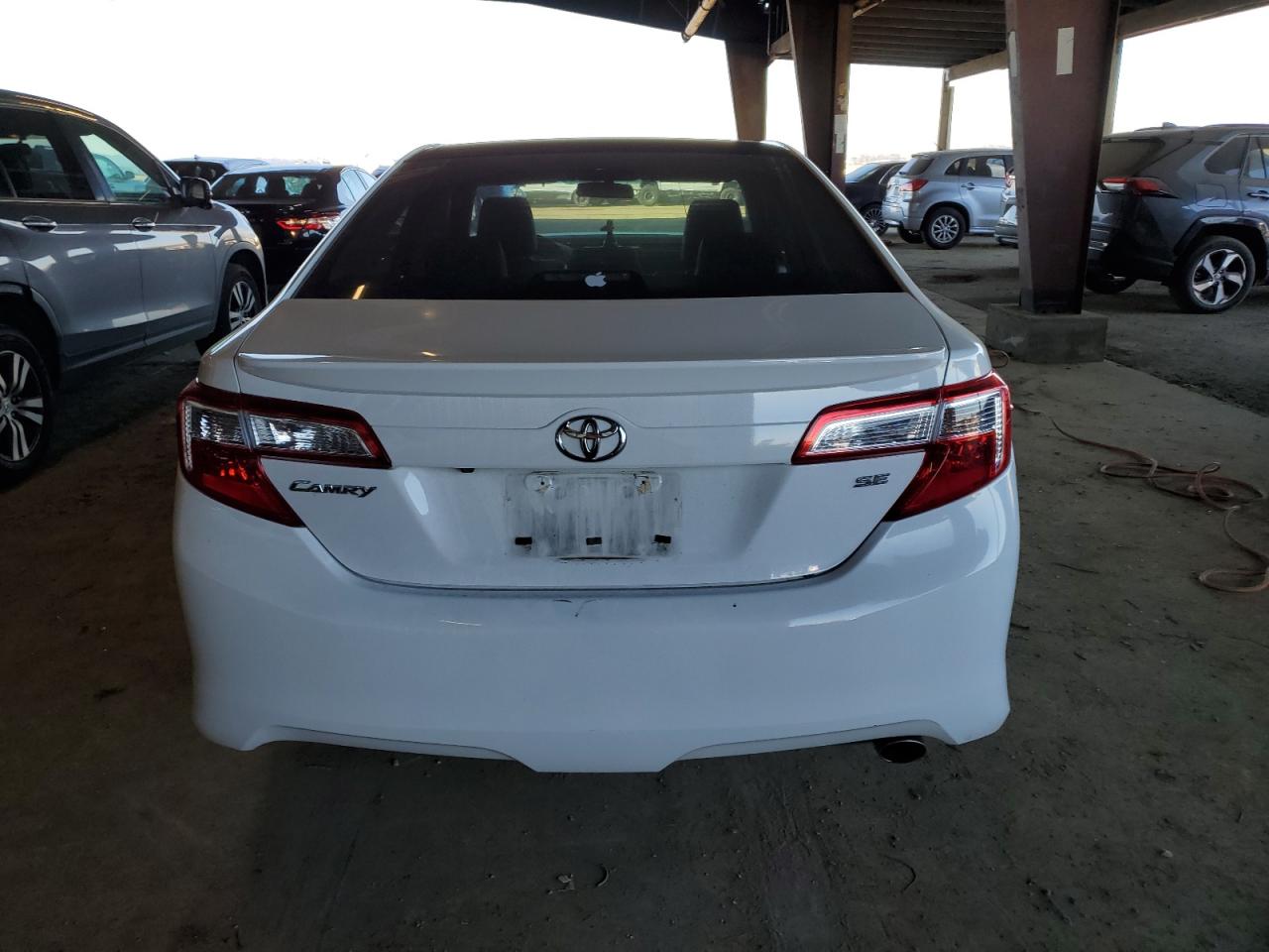 2014 Toyota Camry - Image 6