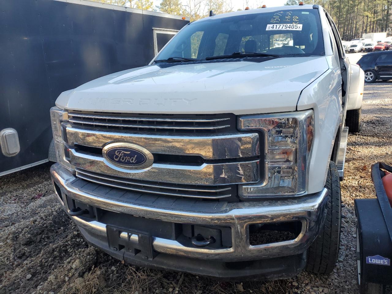 2019 Ford F350 - Image 2