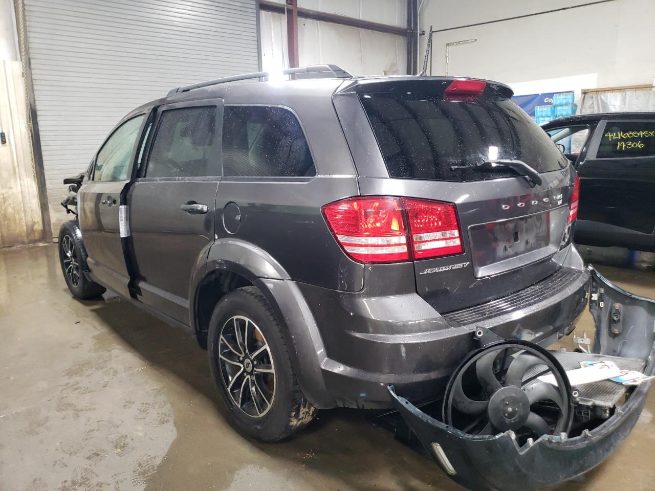 2018 Dodge Journey - Image 2