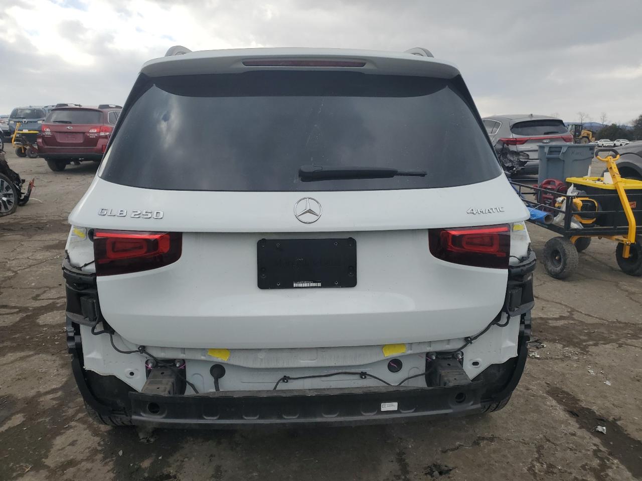 2022 Mercedes-Benz GLB - Image 6