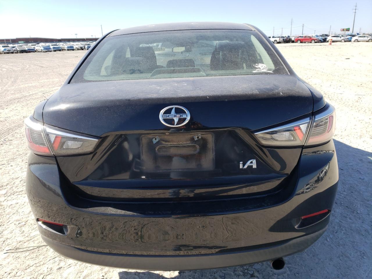 VIN 3MYDLBZV7GY117384 2016 TOYOTA SCION no.8