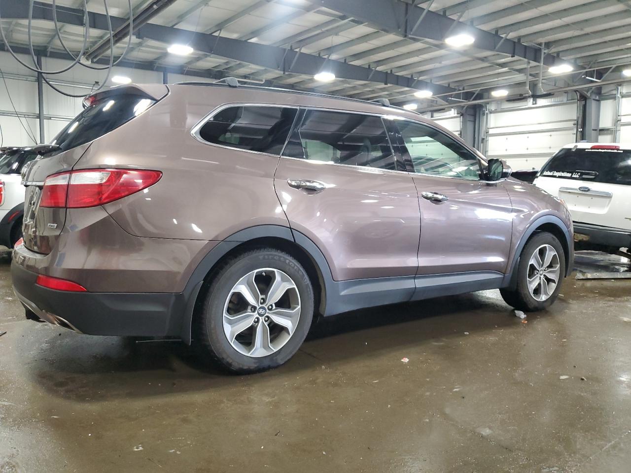 2014 Hyundai Santa Fe - Image 3