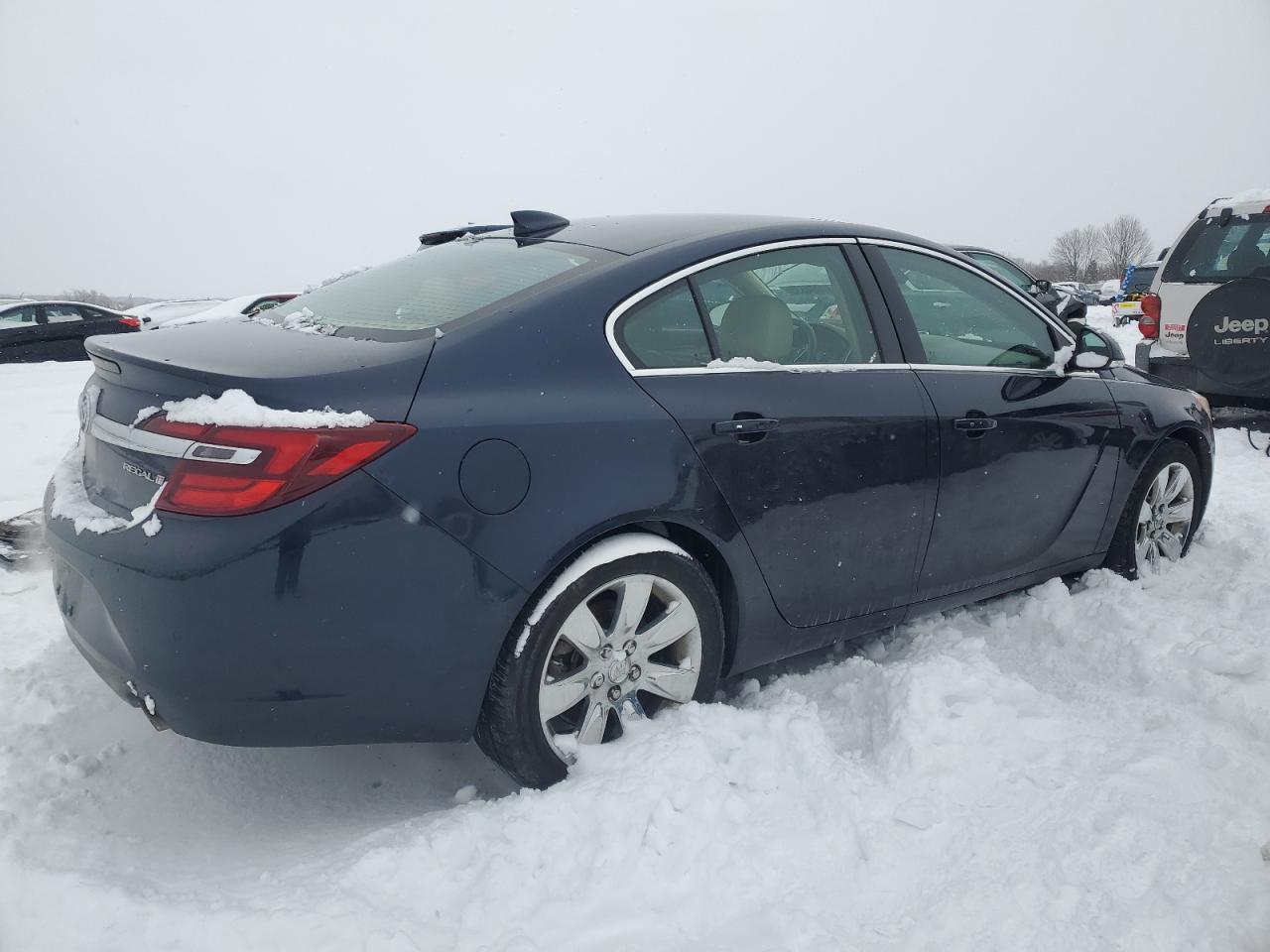 2016 Buick Regal - Image 3