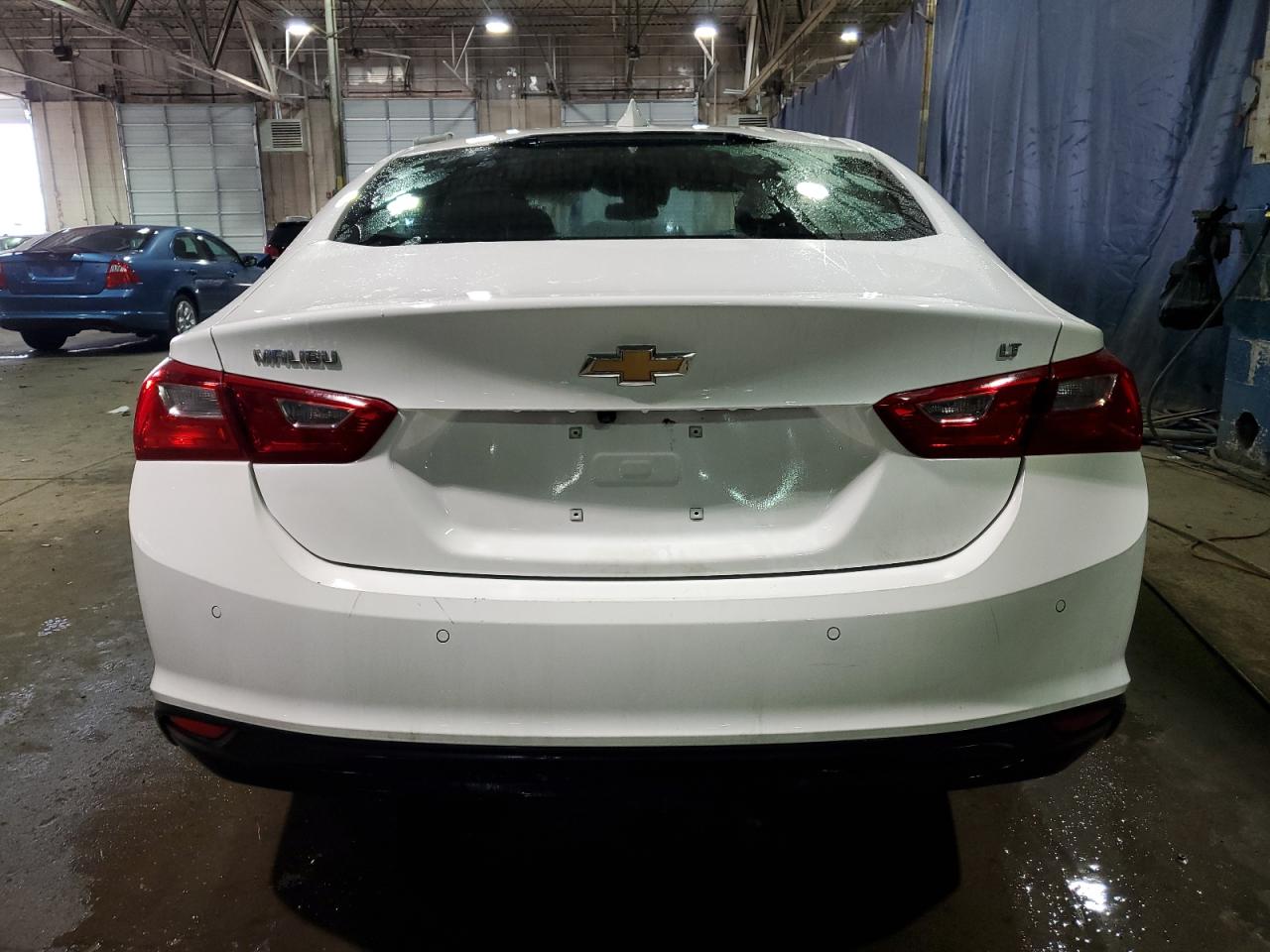 2023 Chevrolet Malibu - Image 6