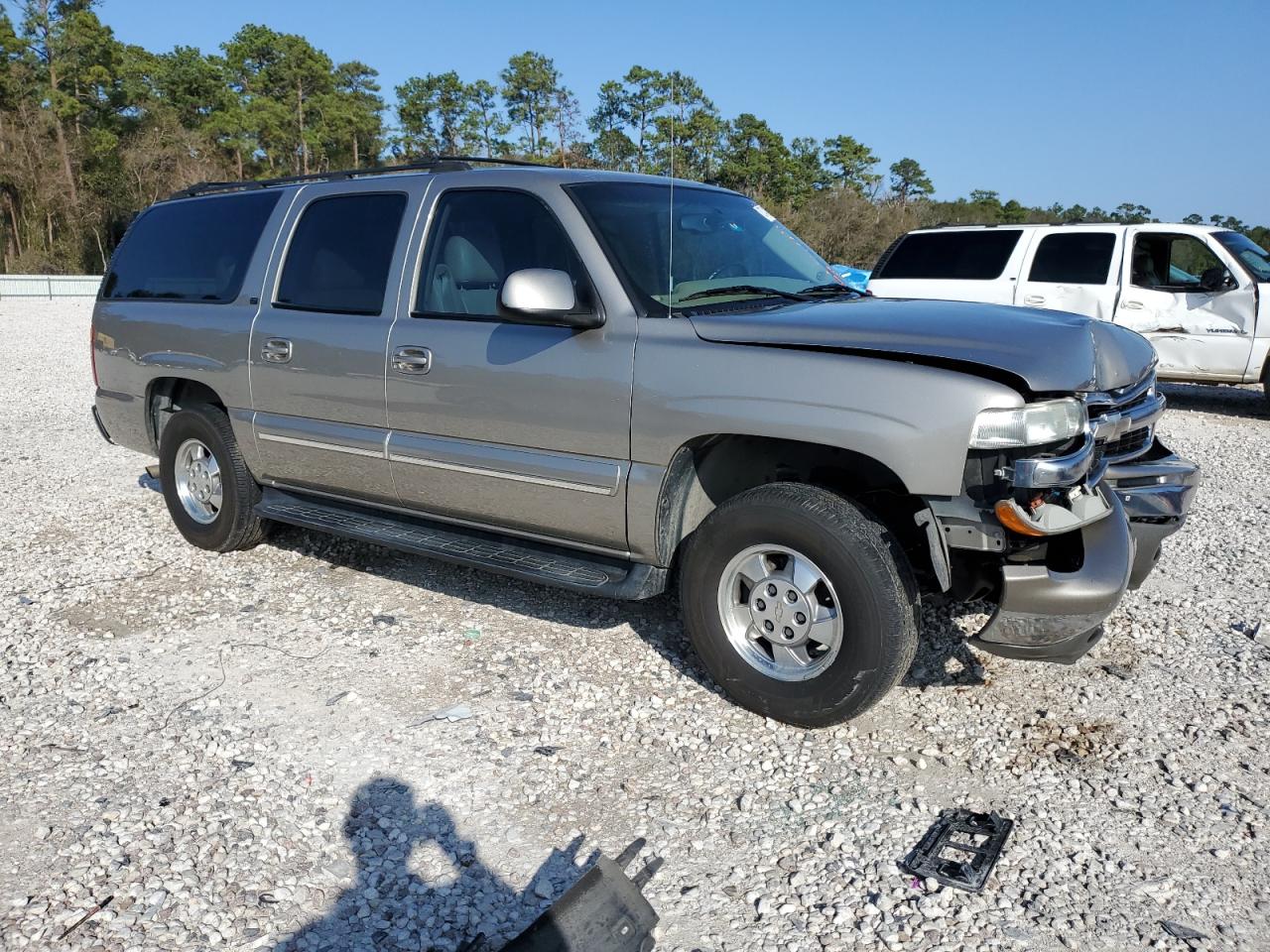 2003 Chevrolet Suburban - Image 4