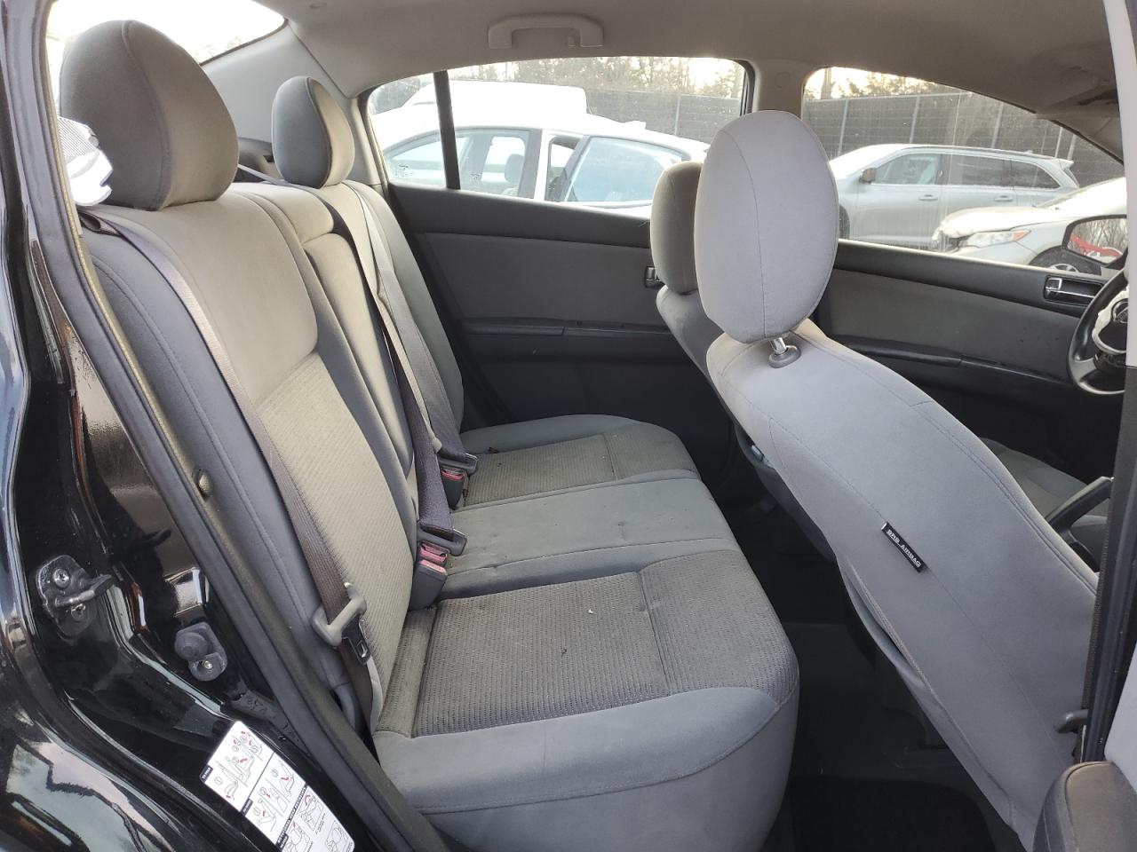 2010 Nissan Sentra - Image 11