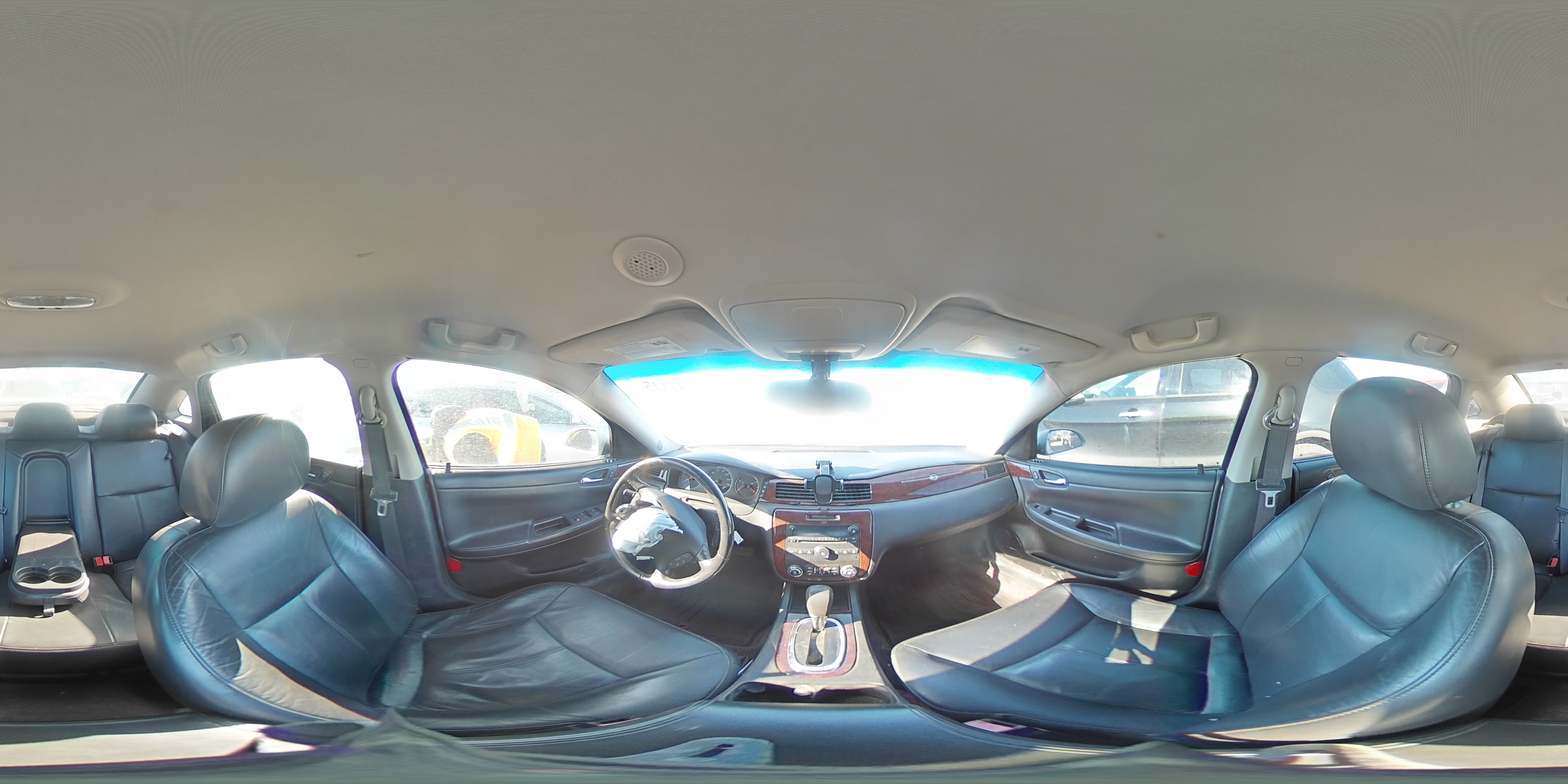 2010 Chevrolet Impala - Image 13