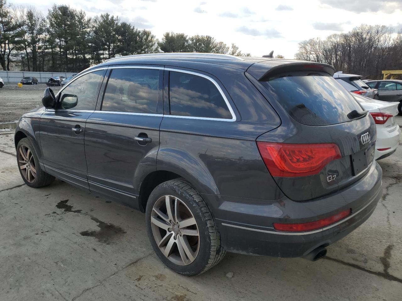 2015 Audi Q7 - Image 2