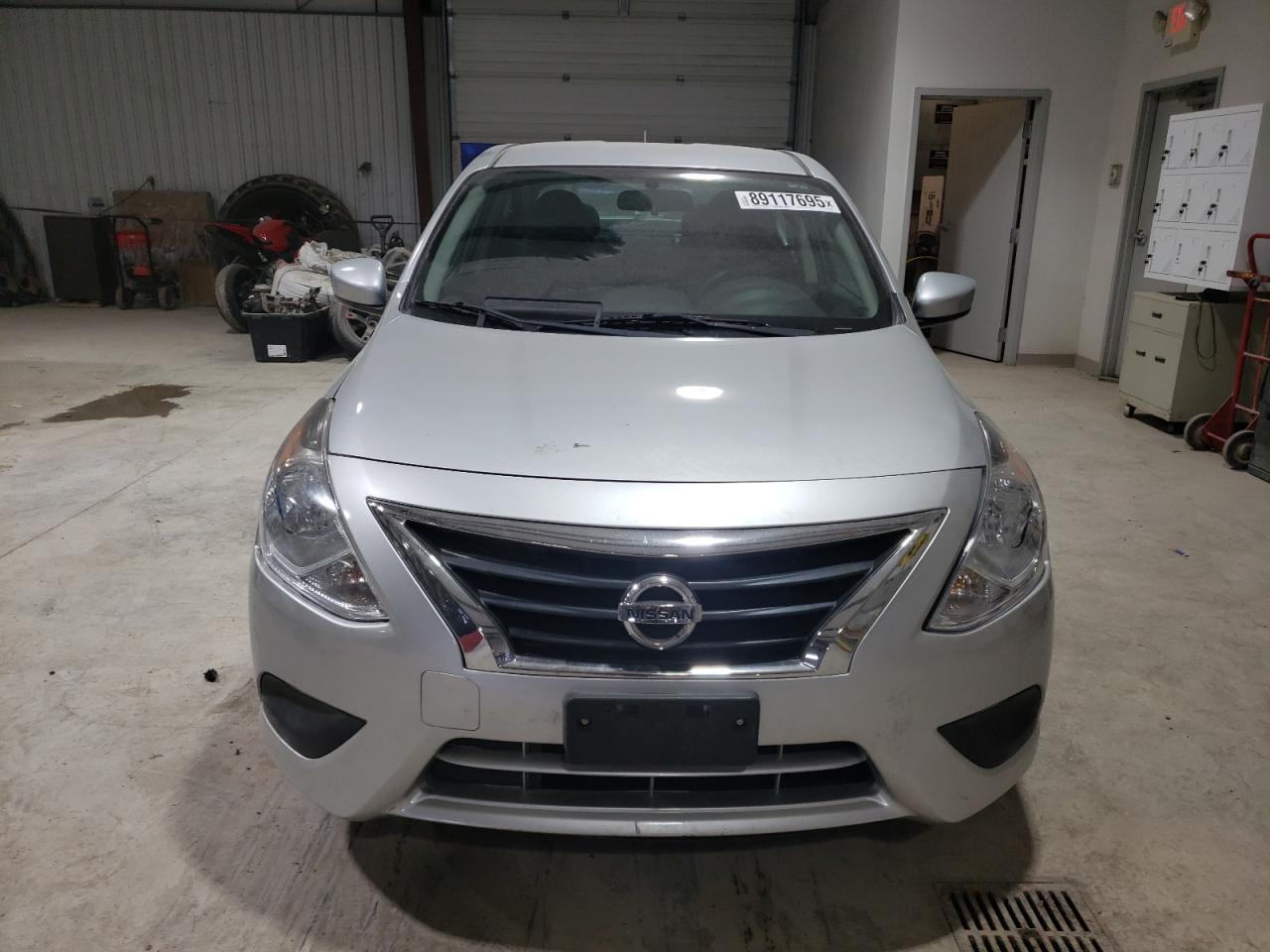 2019 Nissan Versa - Image 5