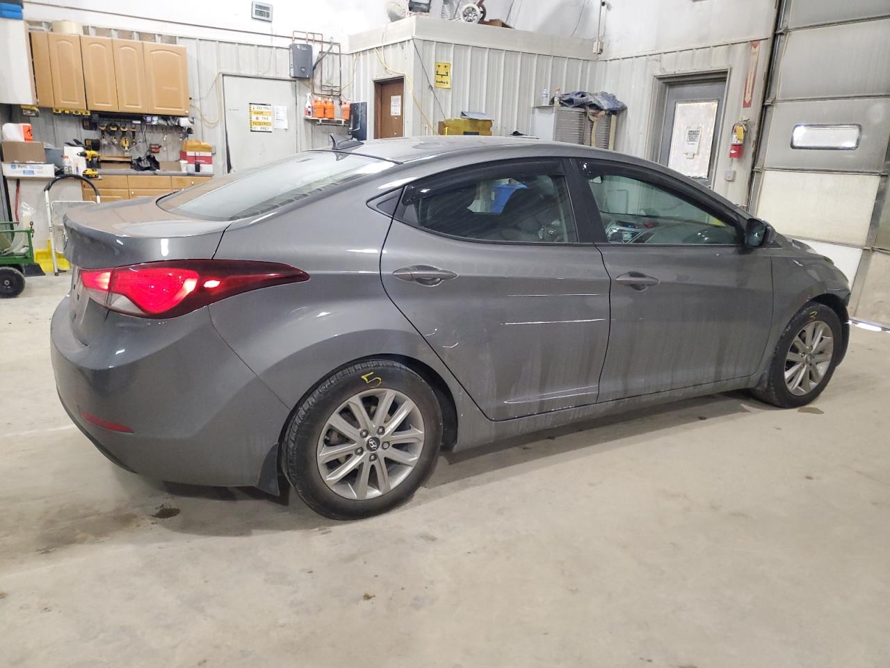 2014 Hyundai Elantra - Image 3